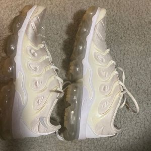 Size 10 nike vapor max